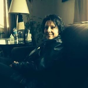 Meet your Posher, Lois